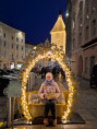 /album/adventfahrt-nach-wels-pferdekutschenfahrt-weihnachtliche-altstadt-welser-lichterpfad/img-20251126-wa0016-jpg/